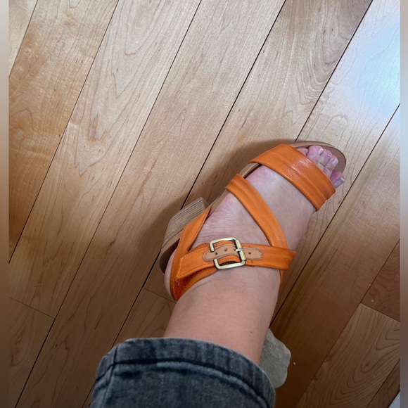 Leather sandals - Picture 3 of 6